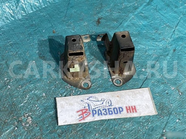 Кронштейн бампера задний железный Citroen C-Crosse Citroen C-Crosser оригинальный номер 7414WS