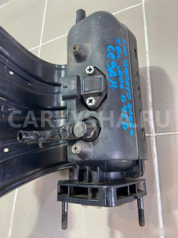 Впускной коллектор Kia Cerato 2006 Kia Cerato 