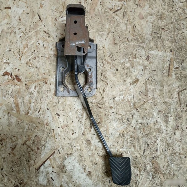 Педаль тормоза mitsubishi lancer 10 Mitsubishi Lancer 