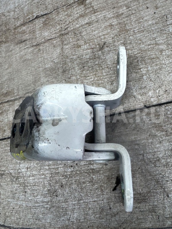 Петля двери задняя нижняя левая Nissan Qashqai J10 Nissan Note оригинальный номер 824202F030