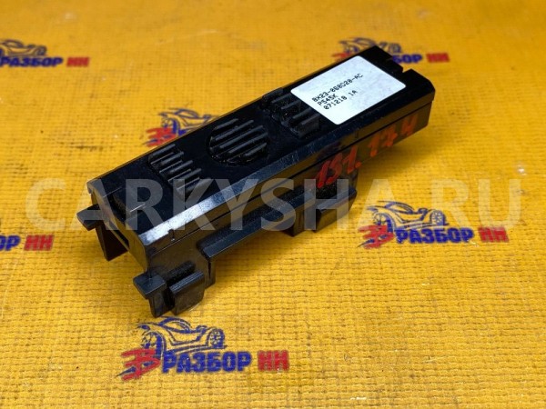 Кнопка открытия бардачка Jaguar XF I (2007—2011) Jaguar XF оригинальный номер C2Z1481