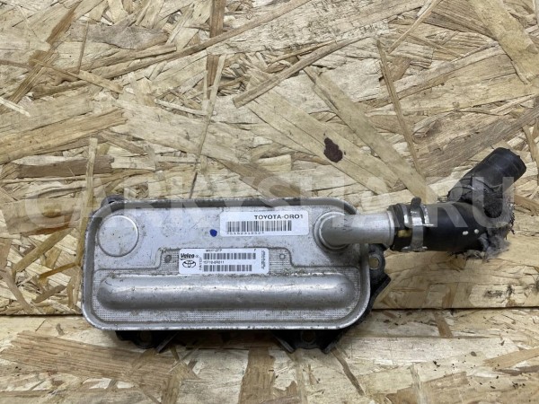 Радиатор масляный Toyota RAV 4 IV (CA40) оригинальный номер 15710-0R011