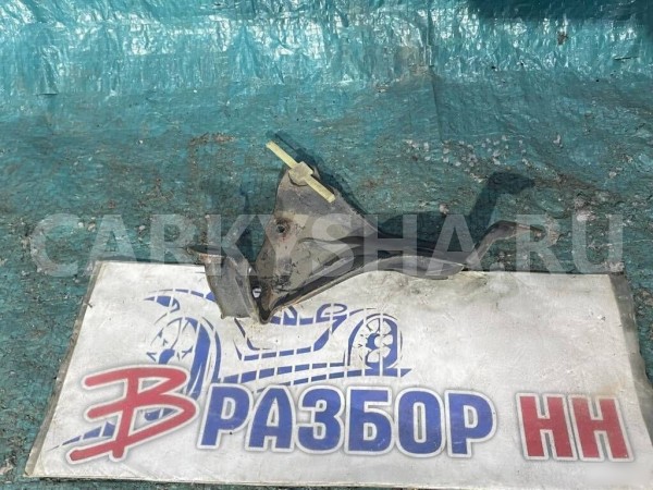 Крепление основного радиатора правое Honda CR-V 3 Honda CR-V оригинальный номер 74171SWAA00