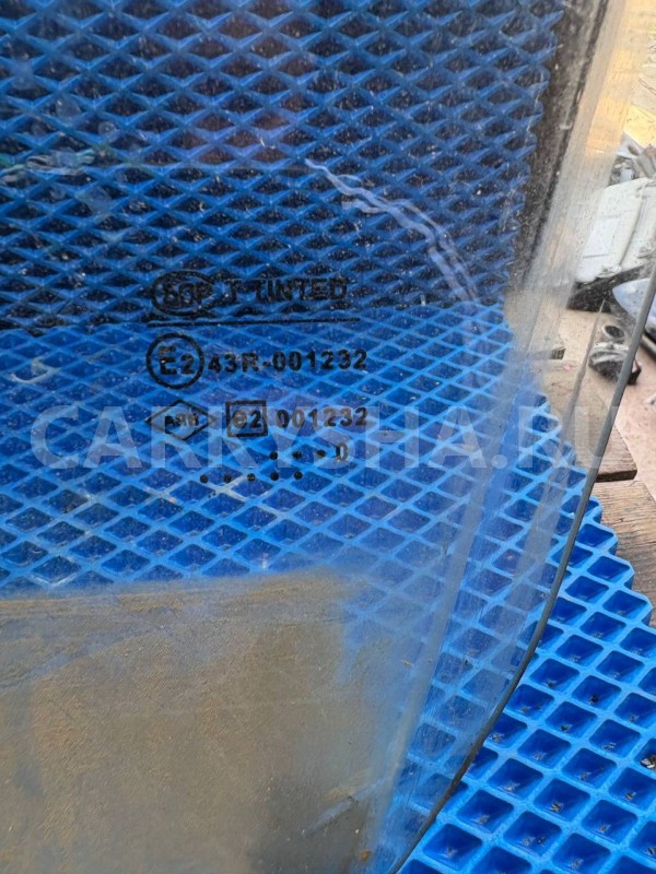 Стекло двери передней левой Renault Logan I (2004—2009) Renault 20 оригинальный номер 8200211928