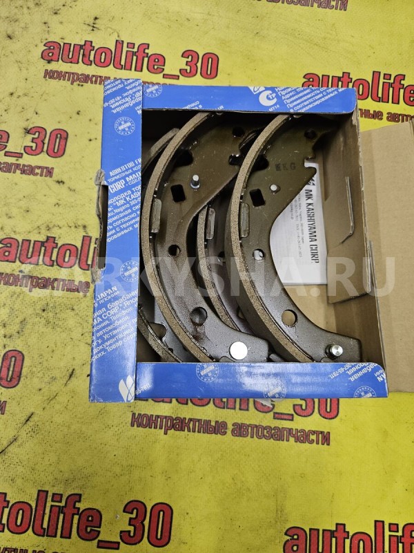 Колодки тормозные Suzuki Liana оригинальный номер 5581054G61