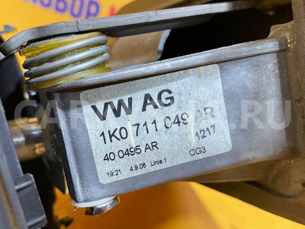 Кулиса КПП Skoda Octavia II (2004—2009) Skoda Octavia оригинальный номер 1K0711061A