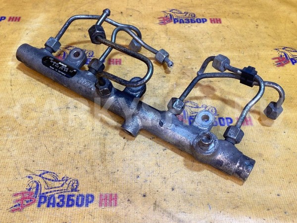 Рампа топливная Citroen C5 I (2001—2004) Citroen C5 оригинальный номер 157095