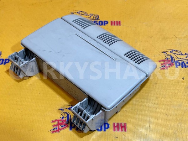 Очечник Skoda Octavia II (2004—2009) Skoda Octavia оригинальный номер 1Z0868565E