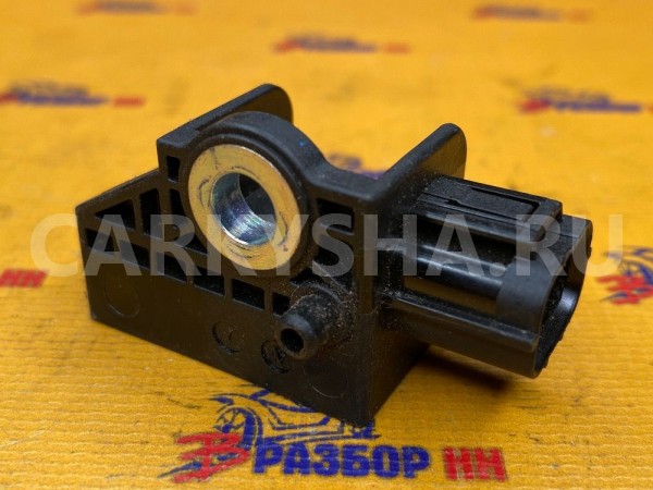 Датчик удара SRS боковой Honda CR-V 3 RE Honda CR-V оригинальный номер 77970SWAE11