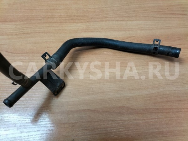 Патрубок системы охлаждения Chery Amulet A15 Chery Amulet (A15) оригинальный номер 1303813