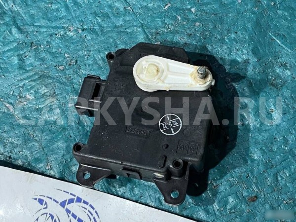 Моторчик заслонки отопителя Land Rover Discovery 3 Land Rover Discovery оригинальный номер JNC500050