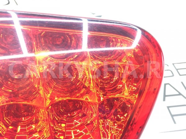 Фонарь в крышку багажника задний левый Citroen Citroen C-Crosser 