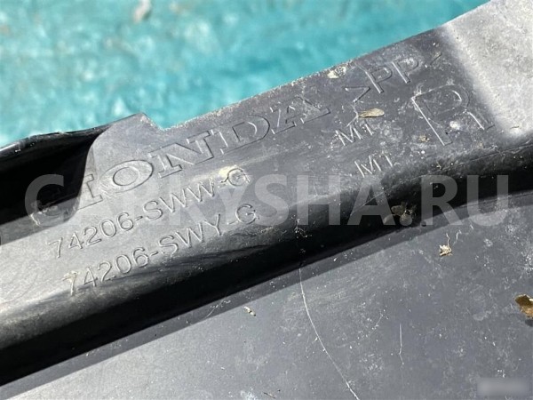 Пыльник крыла верхний правый Honda CR-V 3 RE Honda CR-V оригинальный номер 74206SWWG01