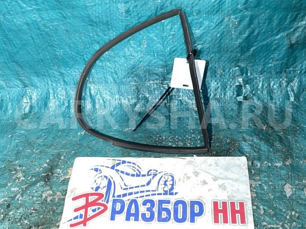 Уплотнитель форточки левой Jaguar XF I (2007—2011) Jaguar XF оригинальный номер C2Z10105  /  8X23297A91AC