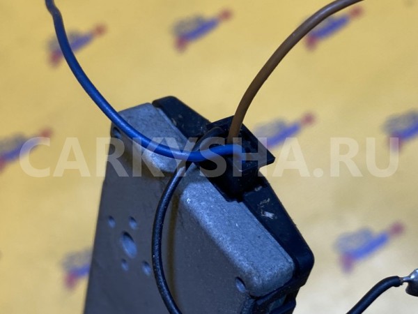 Усилитель антенны правый AUDI Q7 4L 4L0035225E Audi 200 оригинальный номер 4L0035225E