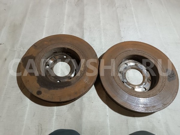 Диск тормозной передний к-кт Volvo S40 оригинальный номер 30818027