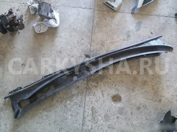 Решетка стеклоочистителя Mazda 6 GG рестайлинг Mazda 2 оригинальный номер GJ6A-50-7R0D / GJ6A-50-7S0E