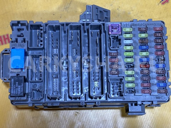 Блок предохранителей салонный Honda CR-V 3 RE Honda CR-V оригинальный номер 38200SWAG22