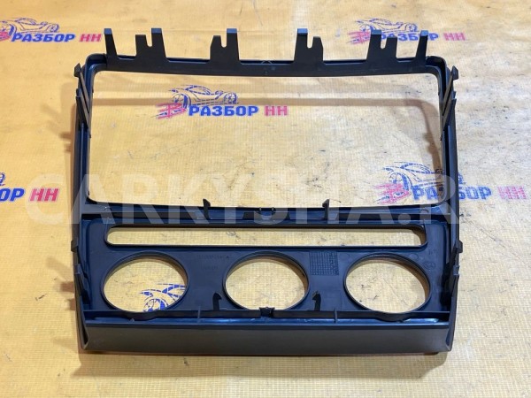 Накладка торпедо Skoda Octavia II (2004—2009) Skoda Octavia оригинальный номер 1Z0858069A