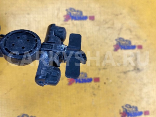 Форсунка омывателя фары правая Honda CR-V 3 RE5 Honda CR-V оригинальный номер 76880SWAS01