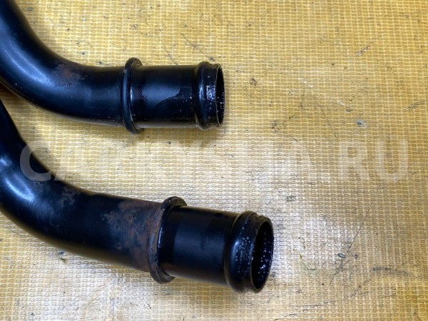 Трубка системы охлаждения Audi Q7 4L (2005—2009) Audi 200 оригинальный номер 7L6121065AD