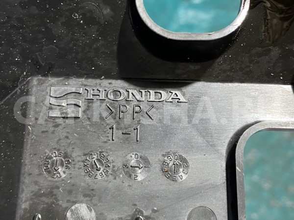 Накладка топливной рейки CR-V III (2006—2009) 2.0 Honda CR-V оригинальный номер 16640RNAA00