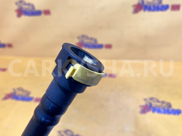 Трубка вентиляции бака Land Rover Discovery 3 L319 Land Rover Discovery оригинальный номер WFP500330