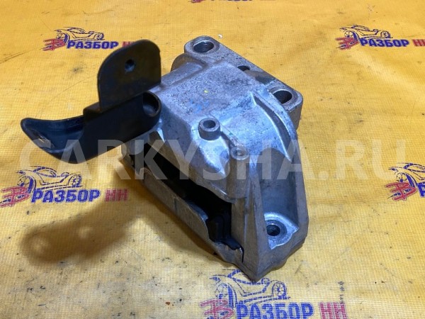 Опора двигателя правая Skoda Octavia II (2004—2009) Skoda Octavia оригинальный номер 1K0199262L