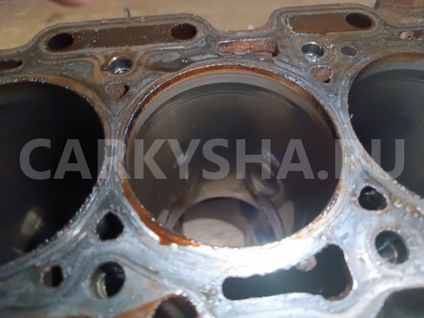 Блок цилиндров Mitsubishi i оригинальный номер MD368157