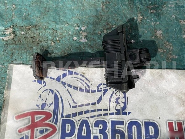 Ограничитель двери задний Jaguar XF X250 Jaguar XF оригинальный номер C2Z2025