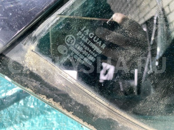 Стекло двери задней левой (форточка) Jaguar XF I Jaguar XF оригинальный номер C2Z2832  /  8X23F25829AC
