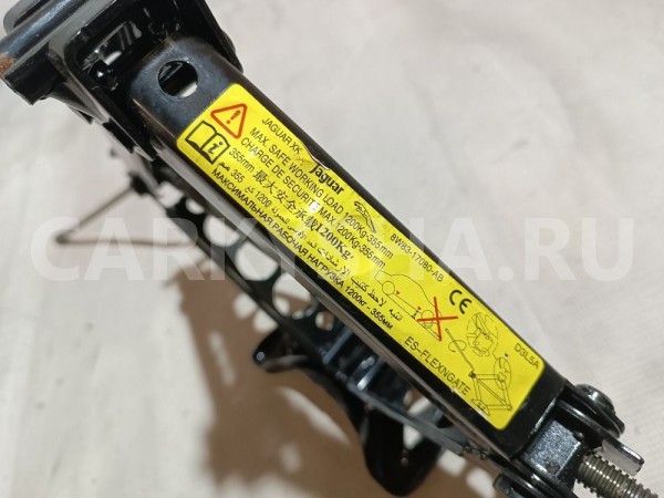 Домкрат Jaguar XF оригинальный номер 8W8317080AB