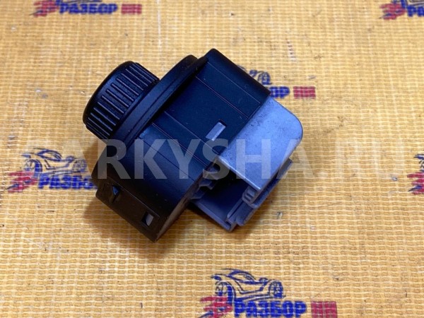 Кнопка регулировки зеркал Skoda Octavia II (2004—2009) Skoda Octavia оригинальный номер 1Z1959565A