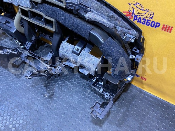 Панель (Торпедо) Citroen C-Crosser I (2007—2013) Citroen C-Crosser оригинальный номер 8231N1