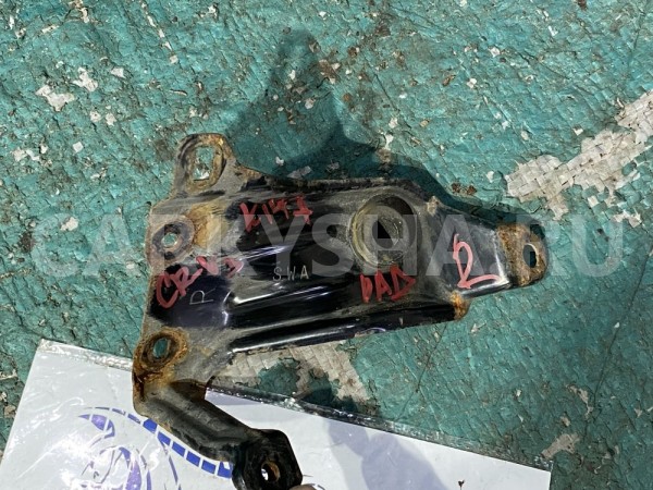 Кронштейн радиатора правый Honda CR-V 3 (RE) 2009 Honda CR-V оригинальный номер 74171SWAA00