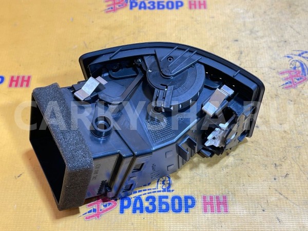 Дефлектор обдува салона Skoda Octavia II (2004—2009) Skoda Octavia оригинальный номер 1Z0819702A