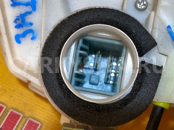 Замок двери задний правой Honda CR-V 3 RE5 Honda CR-V оригинальный номер 72610SWAJ02