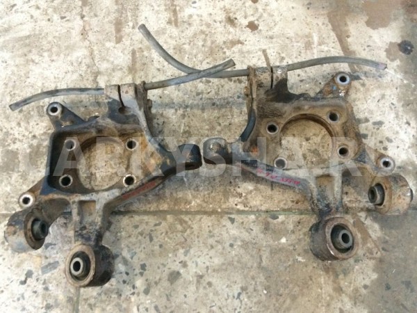 Кулак задний правый Subaru Outback BR (2009—2012) Subaru Outback оригинальный номер 28411AJ020