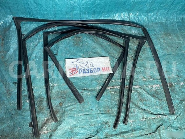 Уплотнитель проема стекла  комплект Jaguar XF X250 Jaguar XF оригинальный номер C2Z2824