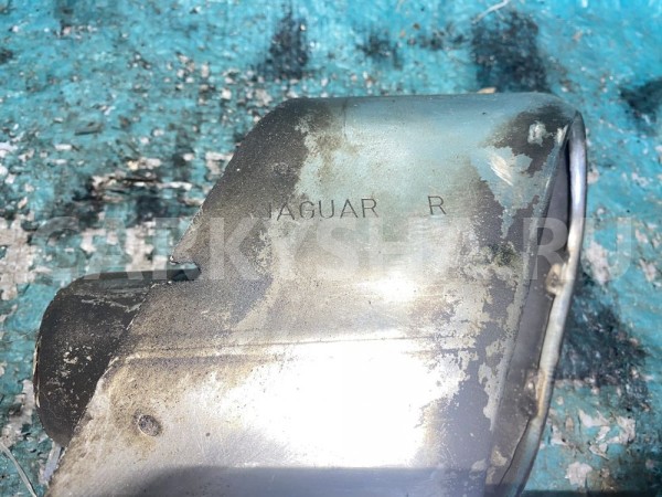 Насадка глушителя правая Jaguar XF X250 дорест Jaguar XF оригинальный номер C2Z4791