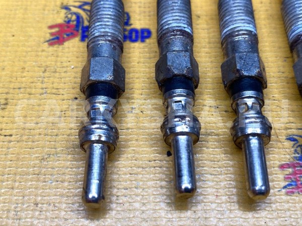 Свеча накаливания Citroen C-Crosser I (2007—2013) Citroen C-Crosser оригинальный номер 5960A0