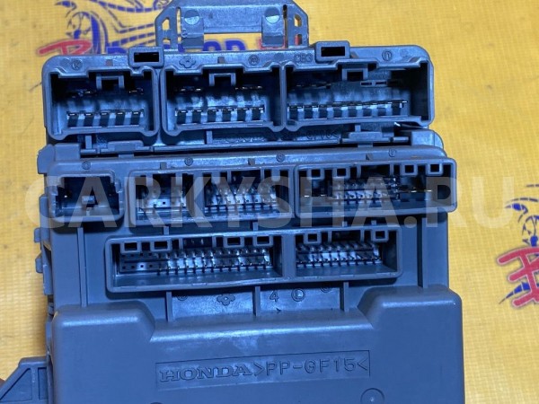 Блок предохранителей салонный Honda CR-V 3 RE5 2.0 Honda CR-V оригинальный номер 38200SWAG72